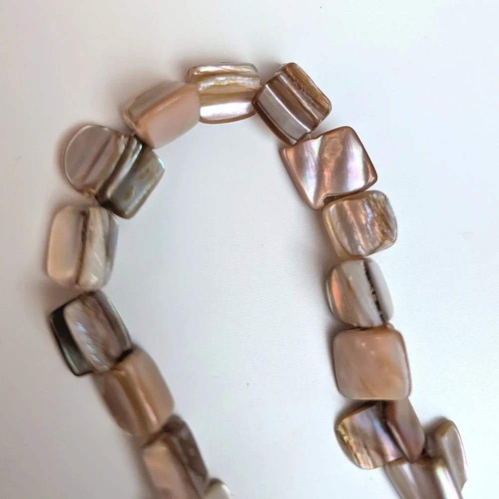 Iridescent Mother of Pearl Shell Square Bead Stretch Bracelet‎ Brown Tan 9 Inch
